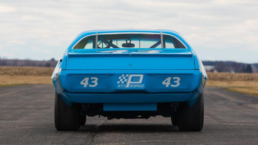  Plymouth Road Runner Richard Petty NASCAR 1971 года  (фото 20 из 20)